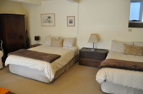 Belton Apartments-Hedge Cottage - Accommodation Melbourne 10