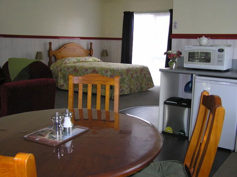 The Crays Accommodation - Accommodation Melbourne 35