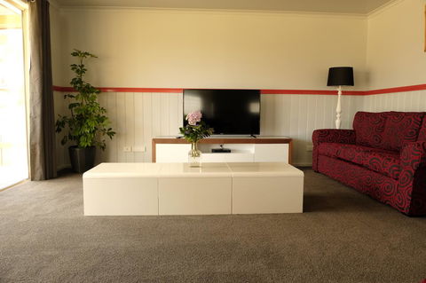 The Crays Accommodation - Accommodation Melbourne 16