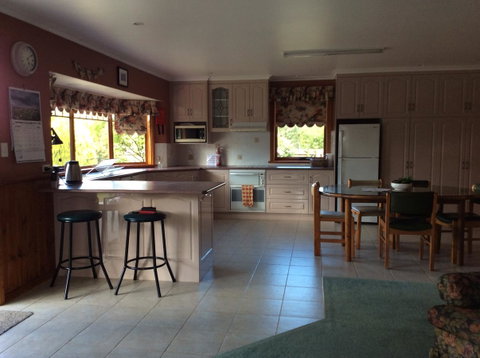 Our Cottage - Accommodation Melbourne 8
