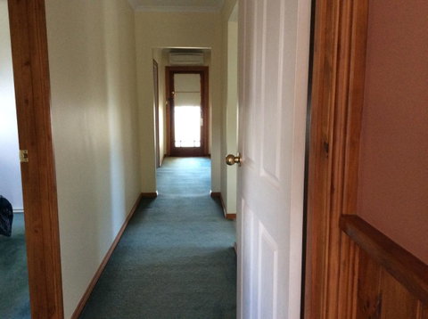 Our Cottage - Accommodation Melbourne 9