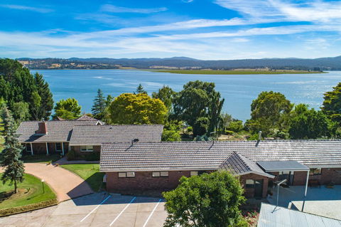 Tamar House - Melbourne 4u 4