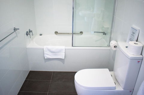 Tamar House - Melbourne 4u 11