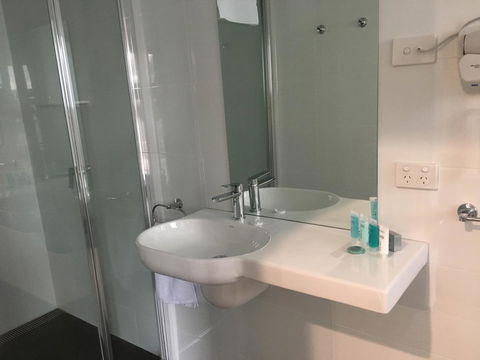 Tamar House - Melbourne 4u 8