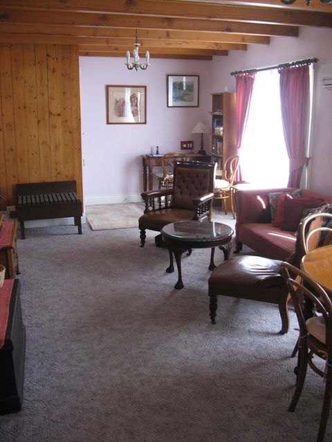 The Grove Cottages - Accommodation Melbourne 7