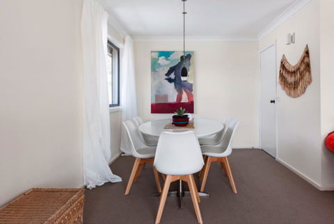 Newport Beach Spacious 2 Bedrm Apt Casa De PiÃ±a - Accommodation Melbourne 1