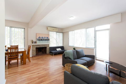 Nights On Broadway - Close To River, UWA & Hospitals - Accommodation Melbourne 0