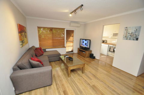 North Ryde Self-Contained One-Bedroom Apartment (7KHRT) - Accommodation Melbourne 2