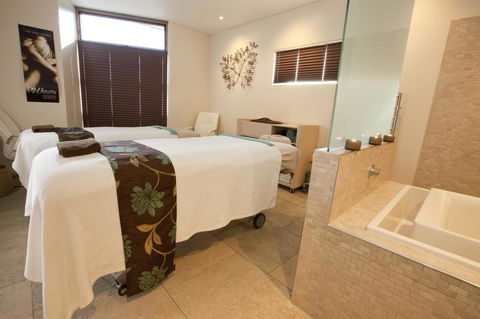 Novotel Lake Crackenback Resort - Accommodation Melbourne 3