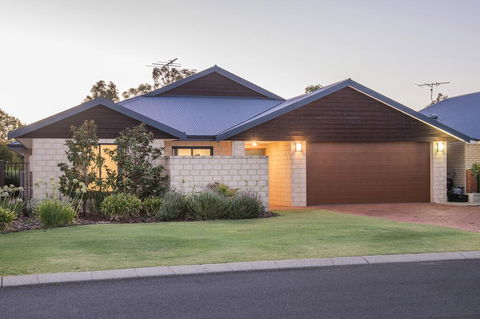 Nyes Nest - Accommodation Melbourne 0
