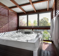 Oblique - Accommodation Melbourne