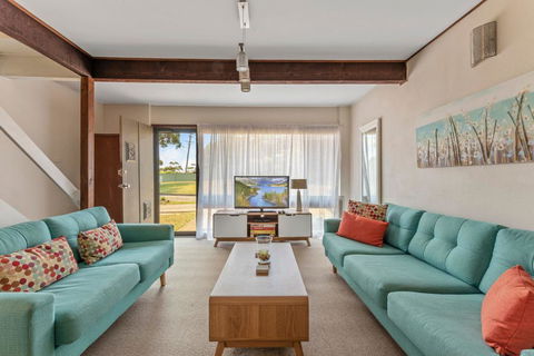 Ocean St Holiday Apartment - Accommodation Melbourne 3