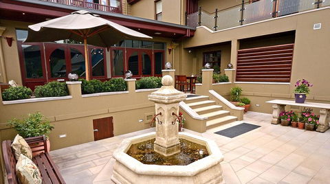 Old Bank Boutique Hotel - Accommodation Melbourne 0