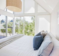ON THE BEACH - Villa over the road from the beach - Melbourne 4u
