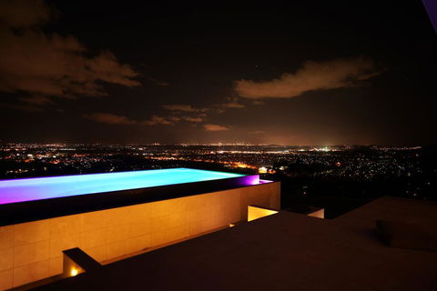 On Top Of The World - Accommodation Melbourne 0