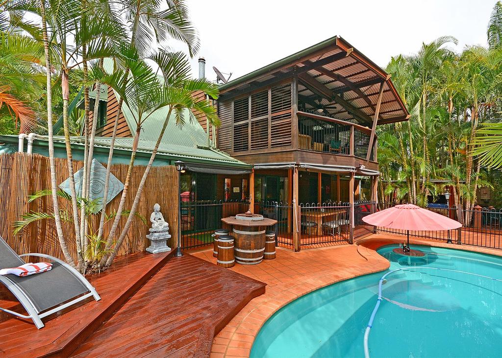 Toogoom QLD Accommodation Melbourne