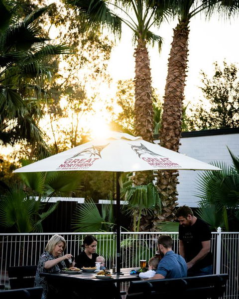 Palm And Pawn Motor Inn - Accommodation Melbourne 3