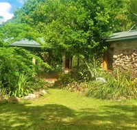 Palm Grove Rainforest Retreat - Melbourne 4u