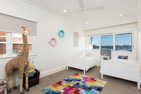 PANORAMIC HARBOUR VIEWS - Accommodation Melbourne 3