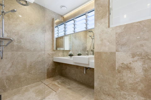 Paperbark B - Luxury Duplex Sunshine Beach - Accommodation Melbourne 1