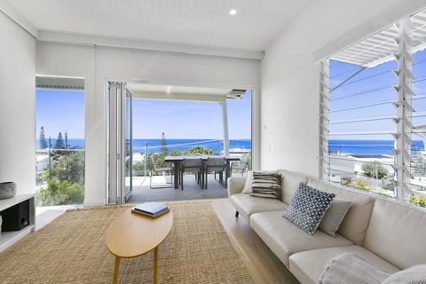 Paperbark B - Luxury Duplex Sunshine Beach - Accommodation Melbourne 2