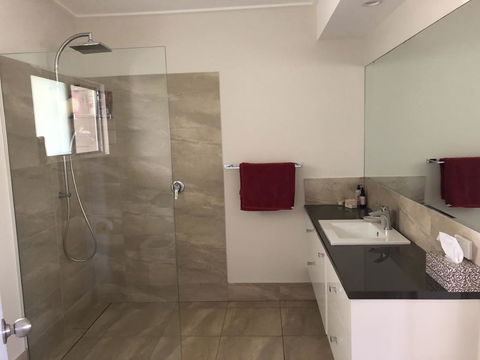 Paradise Retreat - Accommodation Melbourne 3