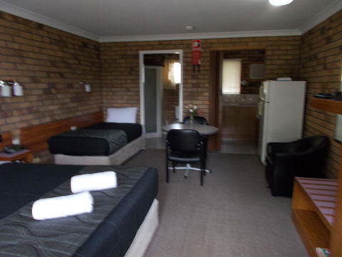 Park House Motor Inn - Accommodation Melbourne 0
