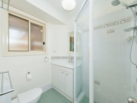 Pawprints, 123 Bagnalls Beach Road - Accommodation Melbourne 2