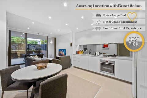 Peaceful, Water-side Retreat With Huge Courtyard. - Accommodation Melbourne 1