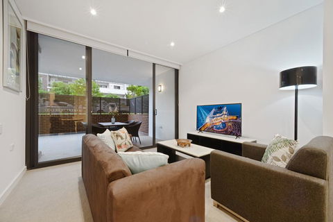 Peaceful, Water-side Retreat With Huge Courtyard. - Accommodation Melbourne 3