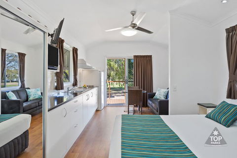 Pelican Rest Tourist Park - Melbourne 4u 0