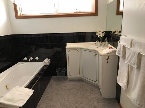 Penguin Seaside Homestay - Accommodation Melbourne 3