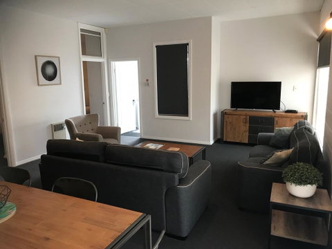 Penguin Seaside Motel - Accommodation Melbourne 2