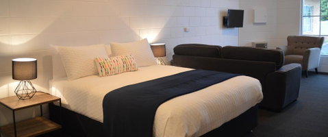 Penguin Seaside Motel - Accommodation Melbourne 0