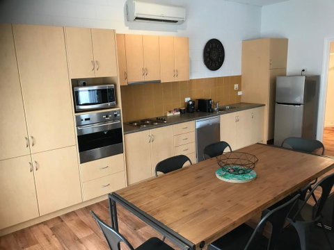 Penguin Seaside Motel - Accommodation Melbourne 3