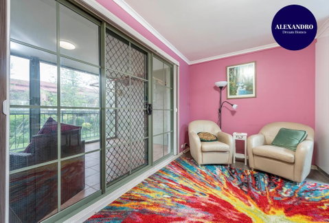 Pet Friendly Home - Pool & Parking - Tennis Court - Accommodation Melbourne 0