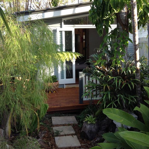 Petrie Garden Studio - Accommodation Melbourne 0