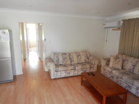 Pine Cottage - Accommodation Melbourne 1