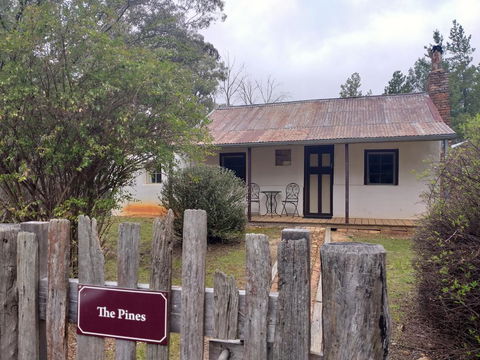 Pines Cottage - Accommodation Melbourne 0