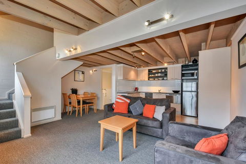Pinot - Accommodation Melbourne 0