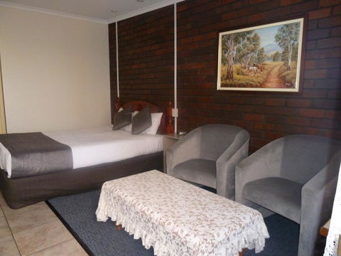 Pioneer Lodge Motel - Accommodation Melbourne 1