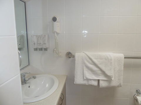 Pioneer Lodge Motel - Accommodation Melbourne 3