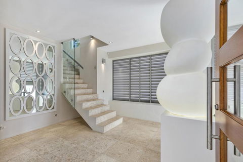 Platinum Status, Sunshine Beach - Accommodation Melbourne 3