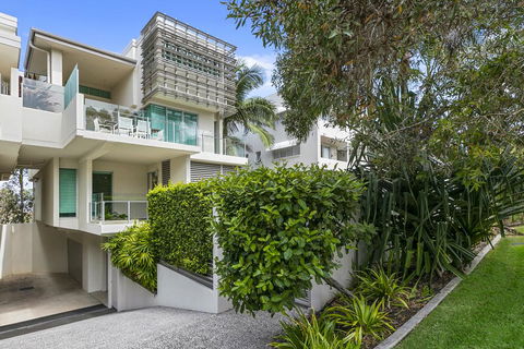 Platinum Status, Sunshine Beach - Accommodation Melbourne 1