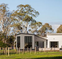 Pomonal Estate Mt Cassell Villa - Accommodation Melbourne