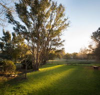 Pool House - Accommodation Melbourne