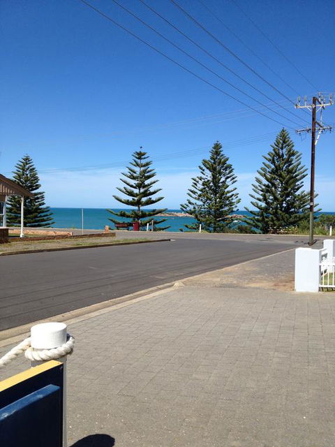 Port Elliot Beachcomber - Melbourne 4u 3