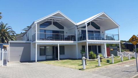 Port Elliot Beachcomber - Melbourne 4u 1