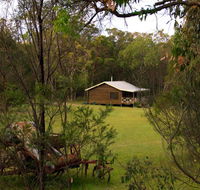 Possum's Hollow and Hooter's Hut - Accommodation Melbourne