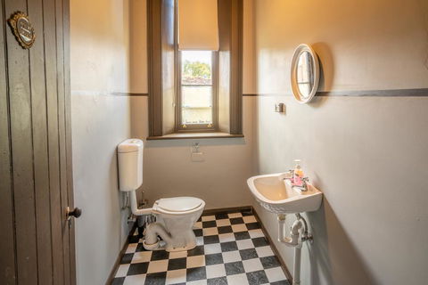 Post Office Residence - Accommodation Melbourne 2
